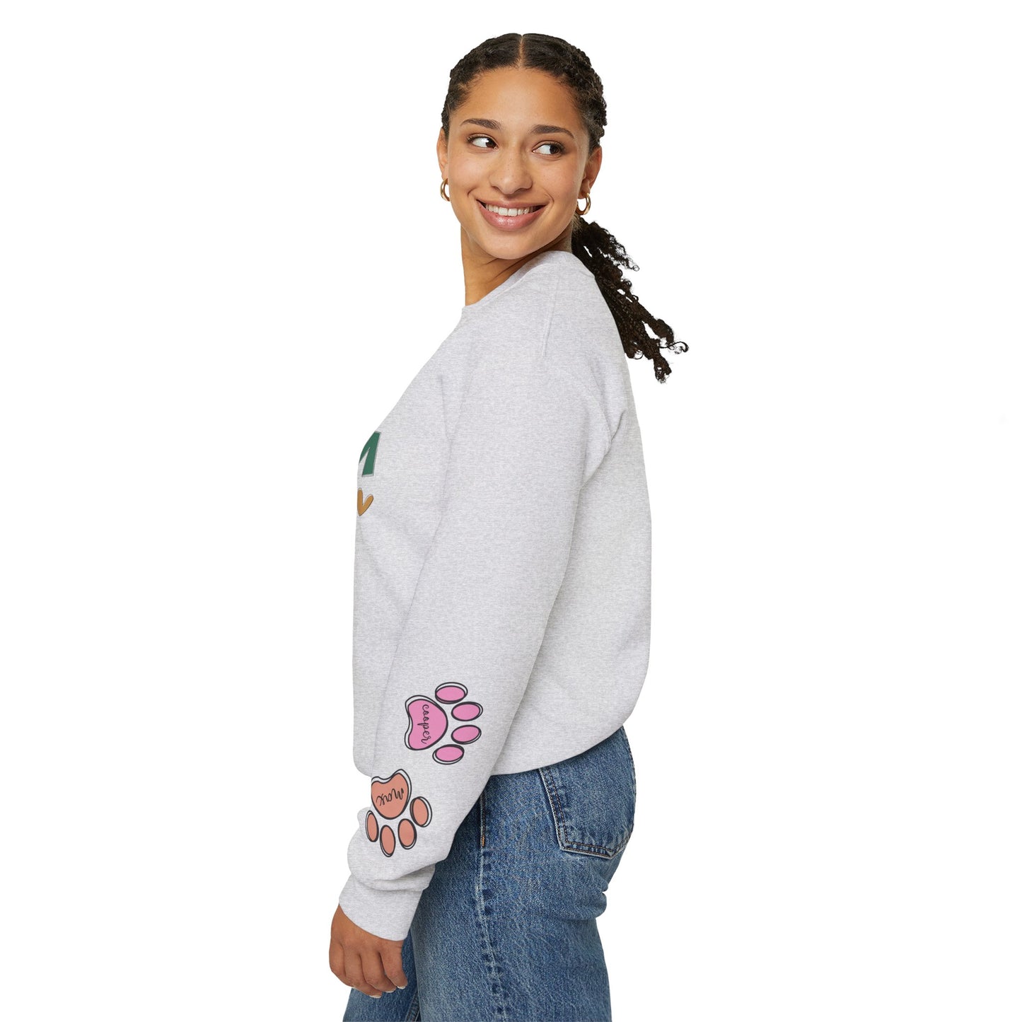 Dog Mom’s Must-Have: Customizable Crewneck Sweatshirt!