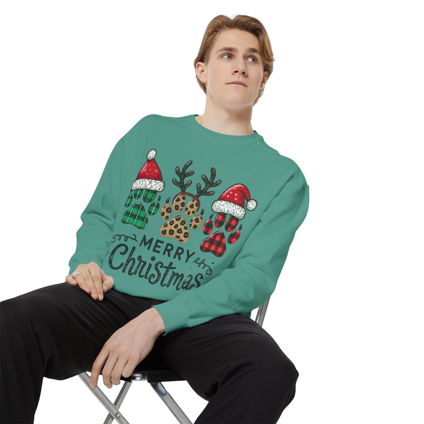 Merry Christmas & Paws: Unisex Sweatshirt for Pet Lovers