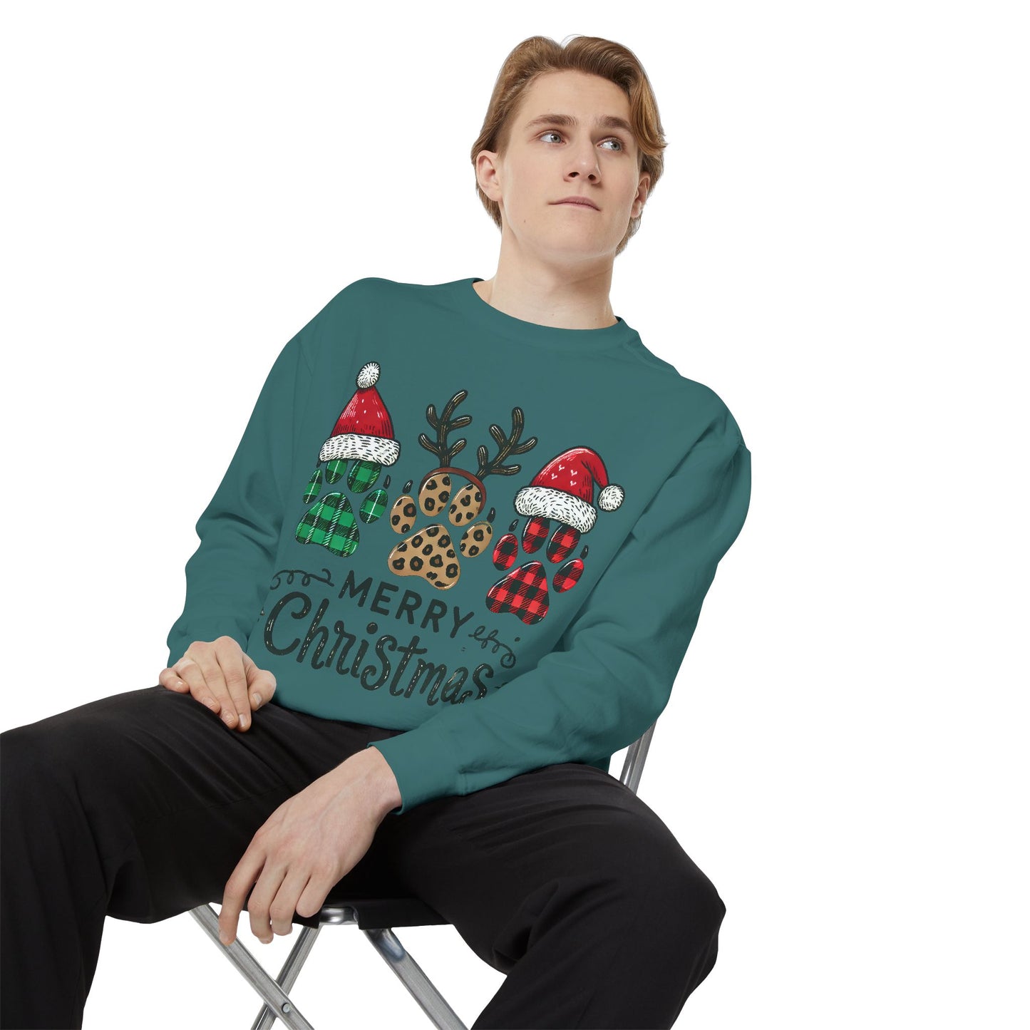 Merry Christmas & Paws: Unisex Sweatshirt for Pet Lovers