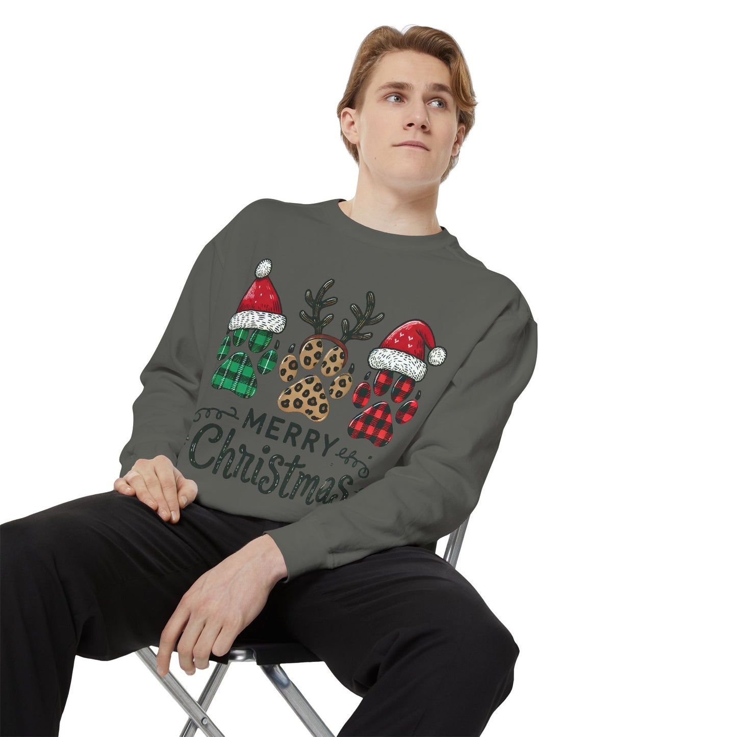 Merry Christmas & Paws: Unisex Sweatshirt for Pet Lovers